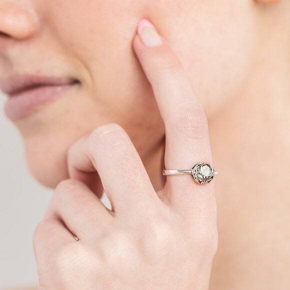 Recycled Vintage Clear Dairy Bottles Sterling Adjustable Vintage Lace Ring - Picture 4 of 6